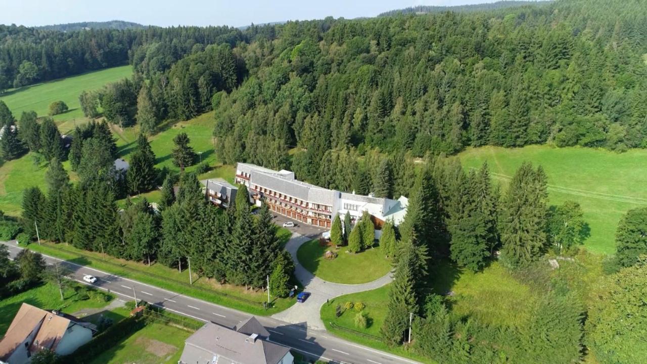 Horsky Hotel Neptun Mala Moravka Luaran gambar